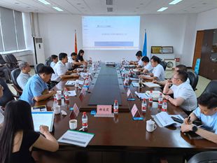 京城機(jī)電黨委副書記、總經(jīng)理王軍一行蒞臨華德液壓調(diào)研指導(dǎo)工作